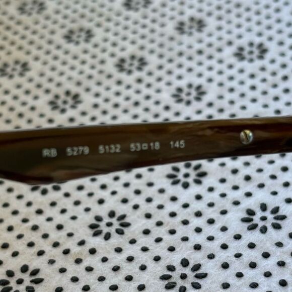 Ray-Ban 5279 5132 Gray and Brown Glasses 53 18 145 plus Case
HH260 - Picture 6 of 14